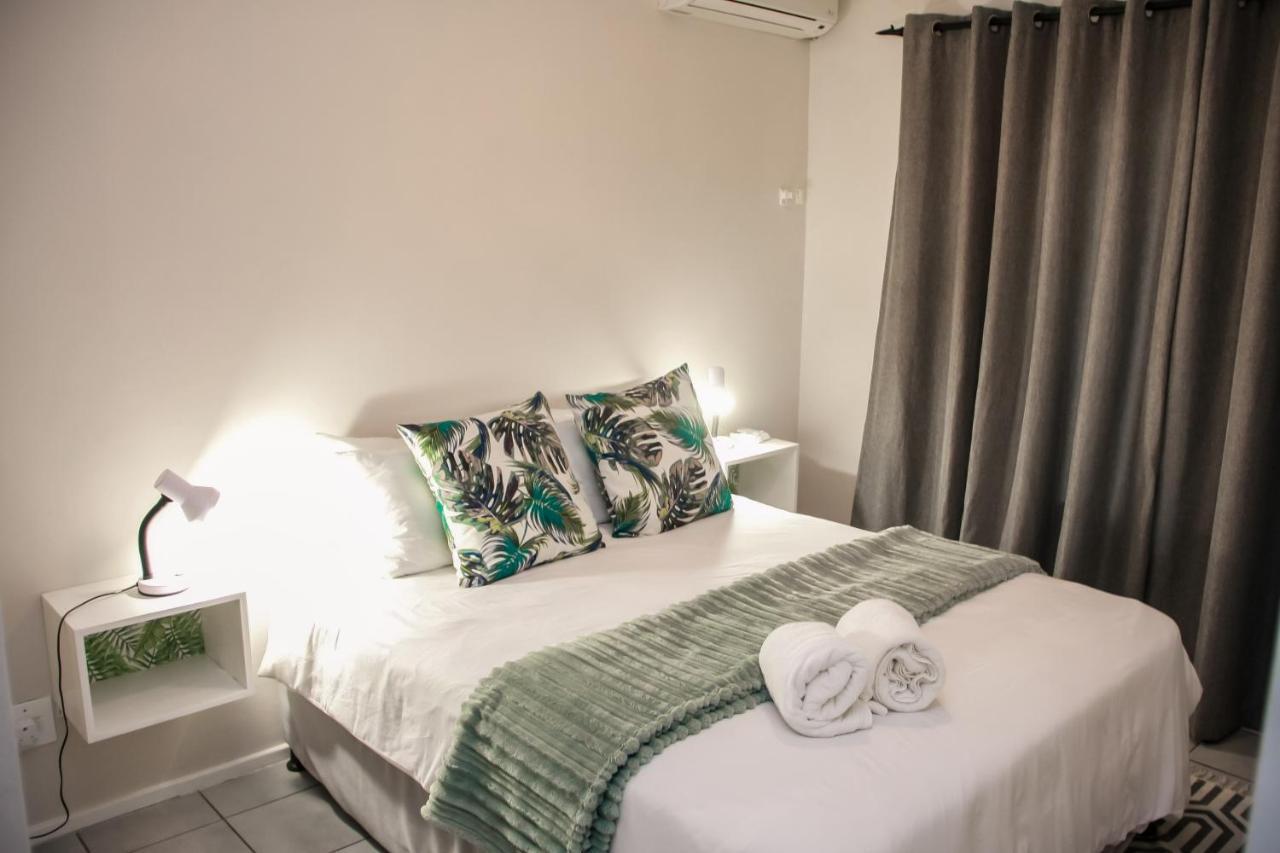 18 The Bridge, St Lucia Apartment Exterior photo